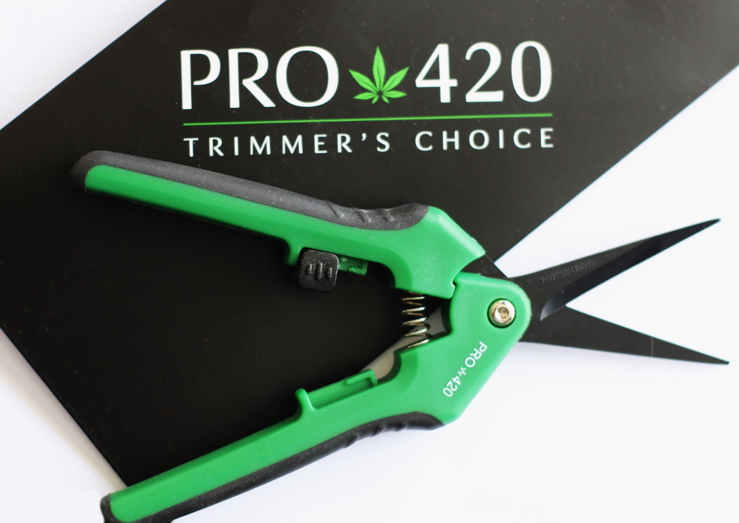 PRO 420 Scissors- 6 pack- Spring Loaded Professional Trimming Scissors for Cannabis - Marijuana Trim Scissors