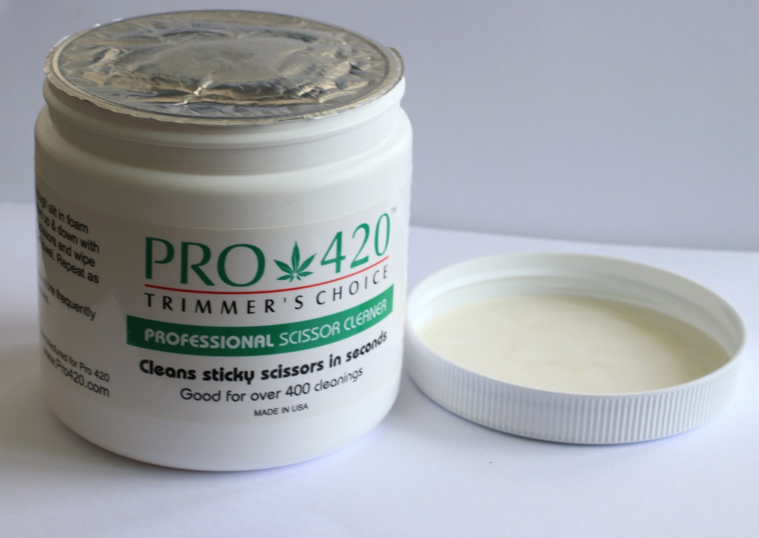 PRO 420 Scissor Cleaning Solution- Easy way to clean your sticky scissors - Cleaning Solution for Scissors