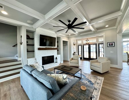 Living_area_built_by_Reeves_Custom_Homes.JPG